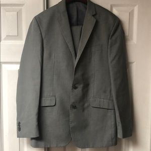 Kenneth Cole Reaction Mens Gray suit sz 40 regular